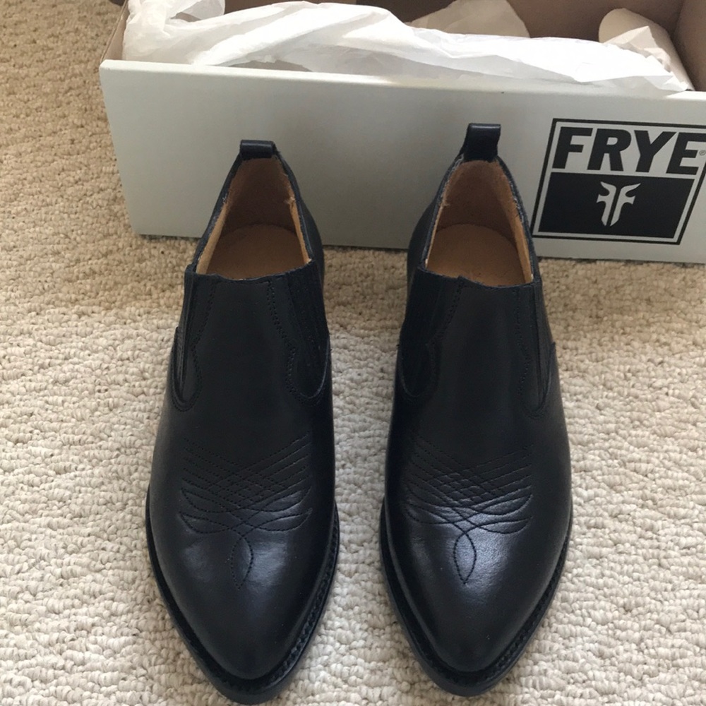 Frye Billy Shootie size 6